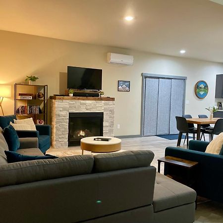 New Modern Cabin! 5Mi To Mt Rainier National Park! Hot Tub & Wifi Ashford Eksteriør bilde