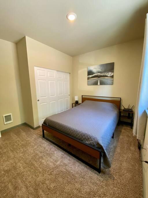 New Modern Cabin! 5Mi To Mt Rainier National Park! Hot Tub & Wifi Ashford Eksteriør bilde