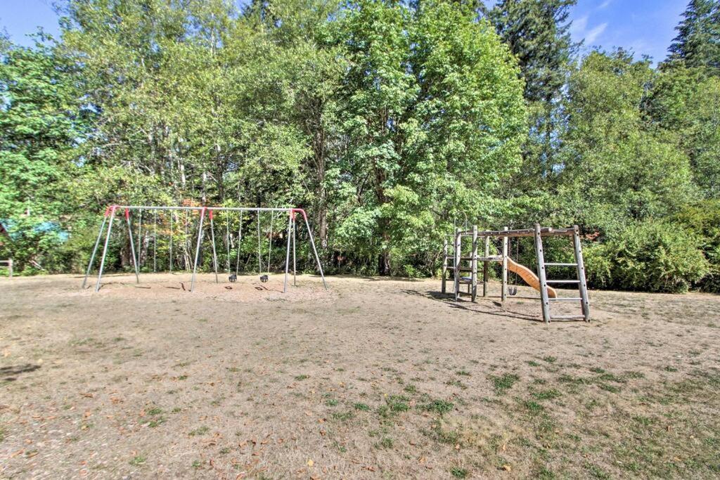 New Modern Cabin! 5Mi To Mt Rainier National Park! Hot Tub & Wifi Ashford Eksteriør bilde